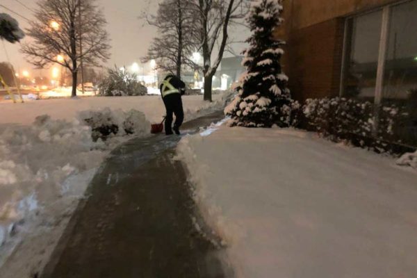 cleaning-snow-and-salting-services-for-all-properties