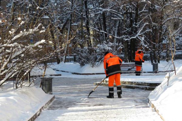 hotel-snow-plowing-and-salting-contractor