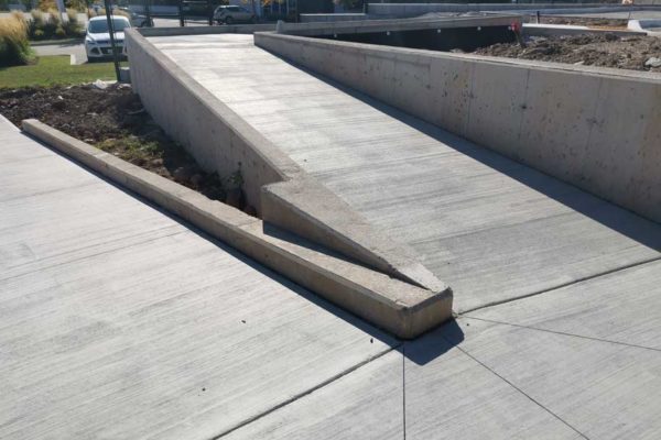 wheel-chair-concrete-ramp-commercial-contractor